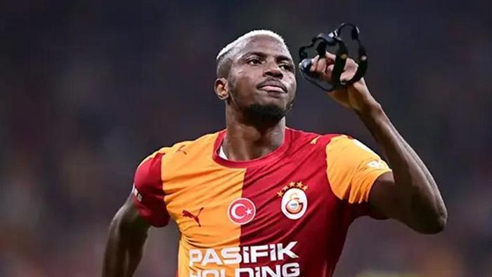 Galatasaray - Fenerbahçe derbisinde tartışmalı penaltı pozisyonu! 'Doğal bir temas var'