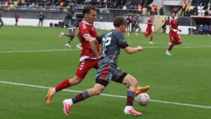 gaziantep-fk-farkli-kazanarak-turladi-AU2aD6kl.jpg