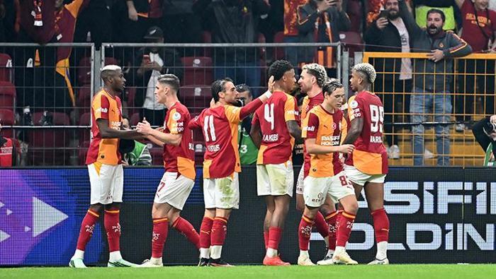 ‘Hiçbir şey yapmadı, yapamadı’ Galatasaray-Fenerbahçe derbisi için şok yorum ‘Sakin olan kazandı’