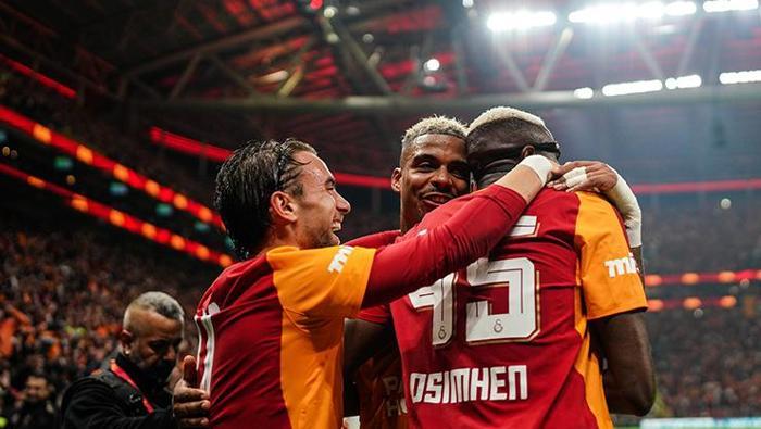 ‘Hiçbir şey yapmadı, yapamadı’ Galatasaray-Fenerbahçe derbisi için şok yorum ‘Sakin olan kazandı’
