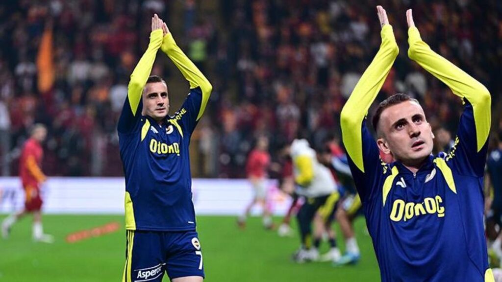 kerem-akturkoglundan-rams-parkta-yumruk-sov-galatasaray-fenerbahce-maci-oncesi-sosyal-medyaya-damga-vurdu-GJf9ereJ.jpg