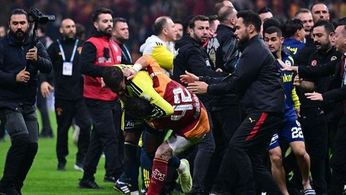 Okan Buruk kararını verdi! Abdülkerim Bardakcı'nın alternatifi belli oldu
