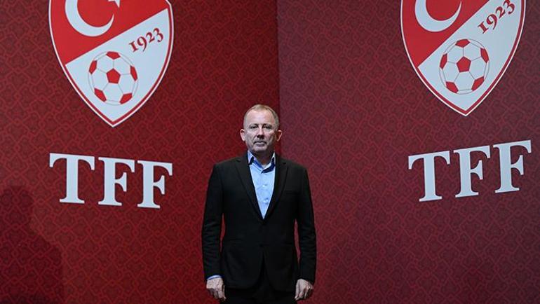 ÖZEL-Sergen Yalçın imzası kurumadan kolları sıvadı! 5 gündür Riva’da yatıp, kalkıyor 3 ÖZEL-Sergen Yalçın imzası kurumadan kolları sıvadı! 5 gündür Riva’da yatıp, kalkıyor