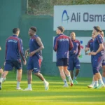 trabzonspor-karadeniz-derbisi-oncesi-hazirliklarini-tamamladi-l9JhzVmq.webp
