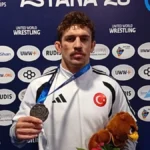 ulusal-guresci-yuksel-saricicek-dunya-ikincisi-oldu-WfsIibfH.webp