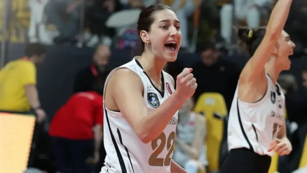 vakifbank-alaninda-galatasaray-daikin-karsisinda-rahat-kazandi-h4ck2a1h.webp